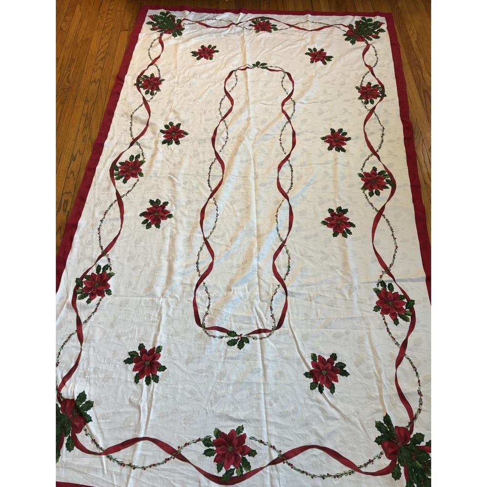 58.5"x98" VINTAGE EMBROIDERED CHRISTMAS HOLLY BERRY & BOW‎ -RIBBON TABLECLOTH